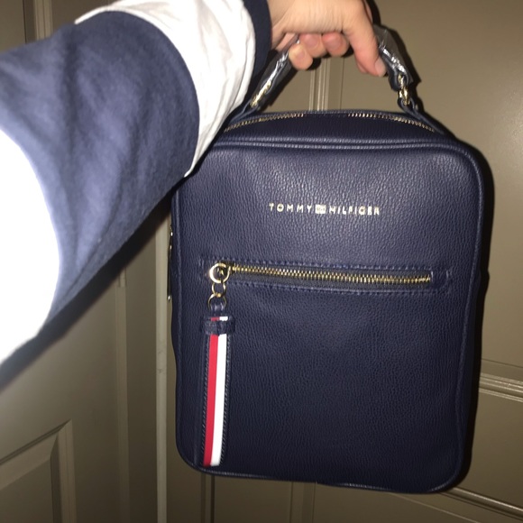 BRAND NEW!! Exclusive: Tommy Hilfiger Backpack main image 10